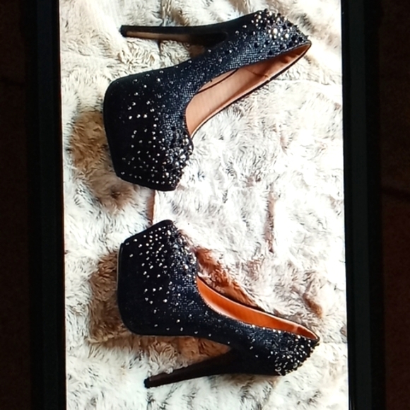 high heels - Picture 5 of 5